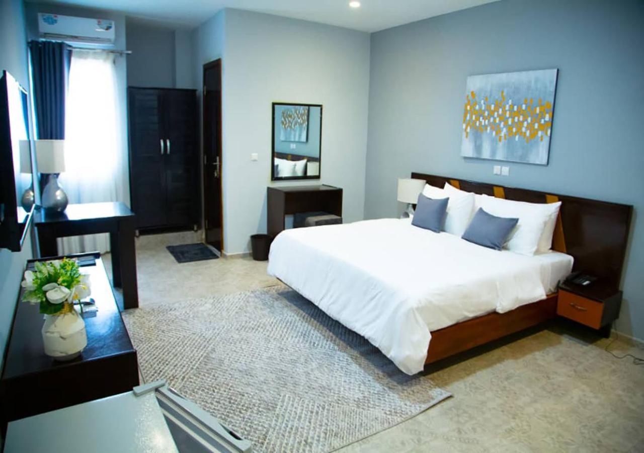 Onyx Hotel 亚穆苏克罗 外观 照片