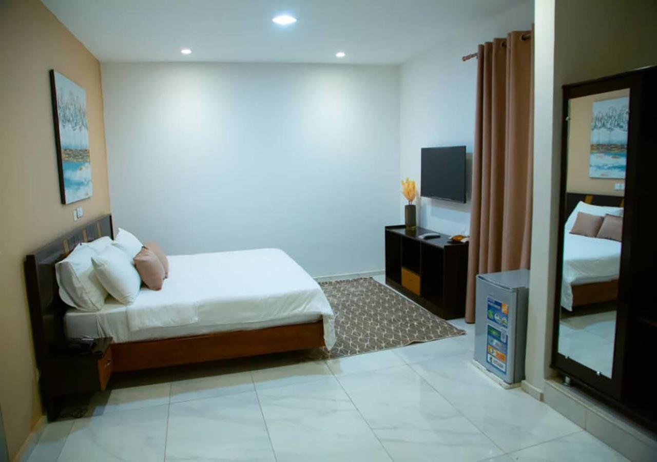 Onyx Hotel 亚穆苏克罗 外观 照片
