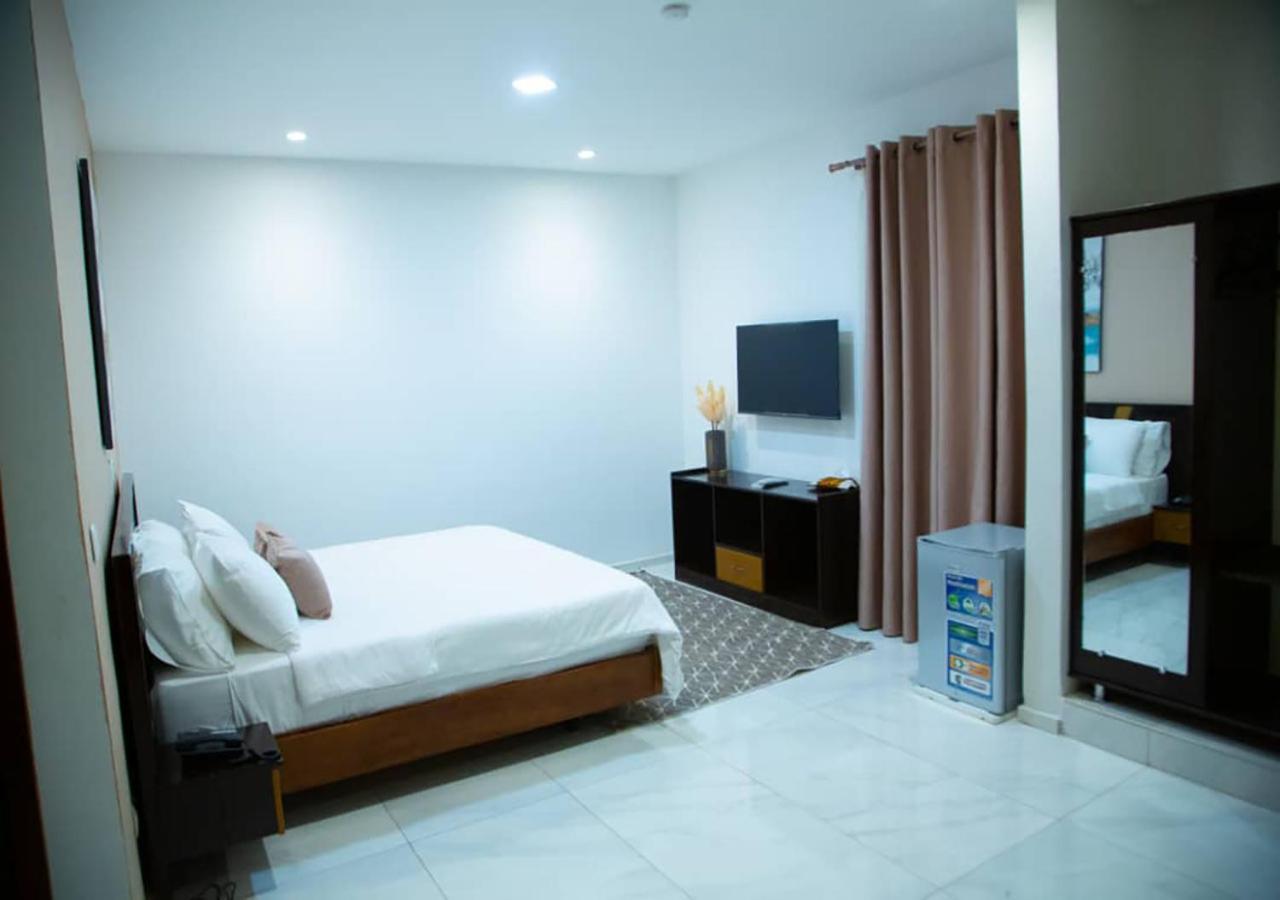 Onyx Hotel 亚穆苏克罗 外观 照片