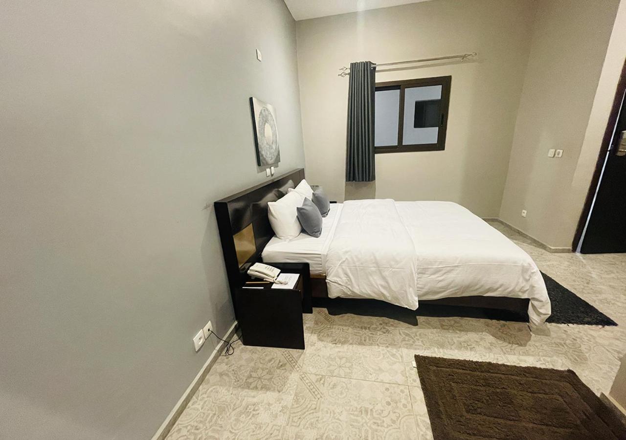 Onyx Hotel 亚穆苏克罗 外观 照片